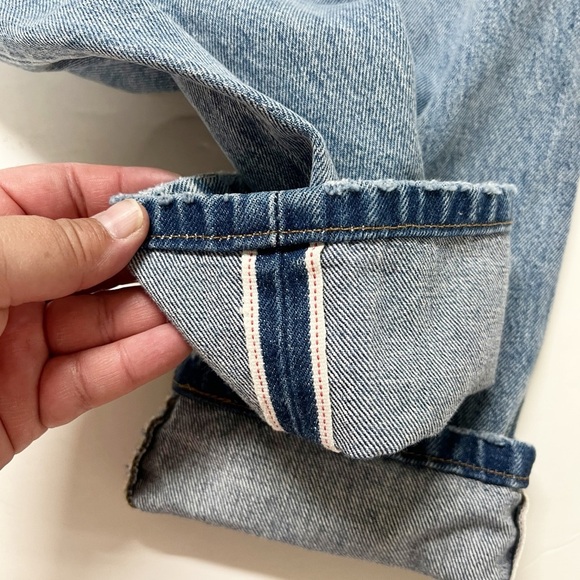 Levis Womens 501 Original Fit Selvedge Distressed High Rise Straight Fit Jeans - Picture 14 of 14